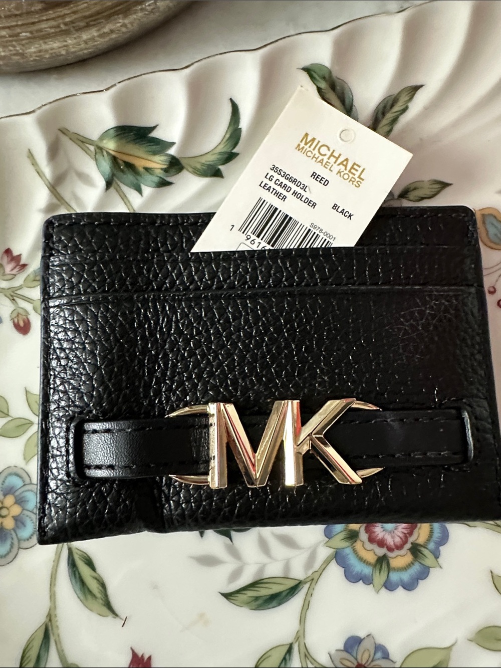 NWT Michael Kors Reed Large Pebbled Leather Card Case